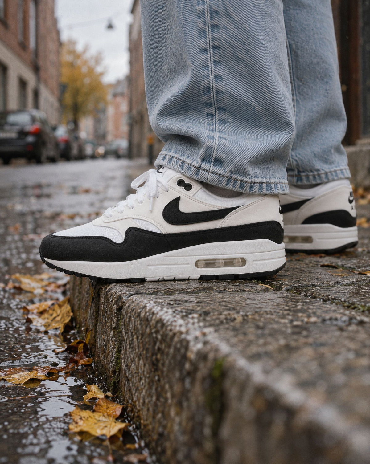 Nike Air Max 1 White Black Neutral Grey (Women's) - on-foot