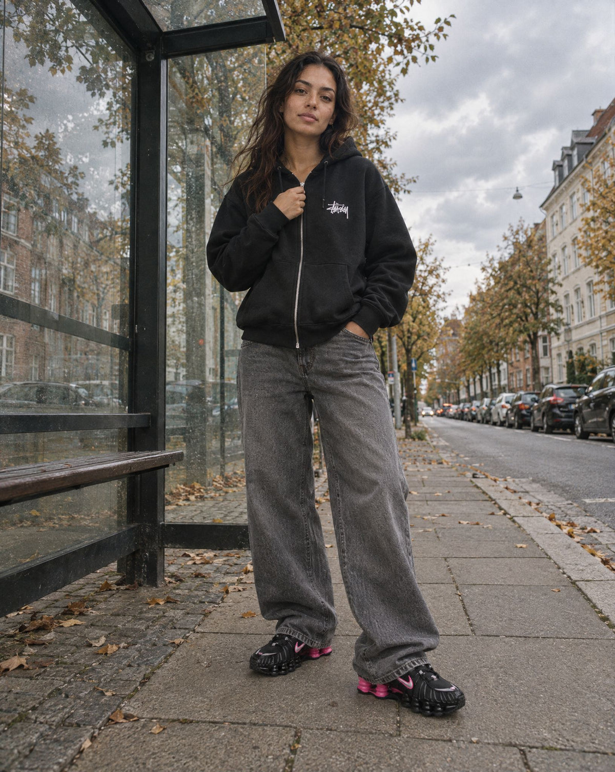 Nike Shox TL Off Noir Hyper Pink Silver (Women's) - streetstyle i København