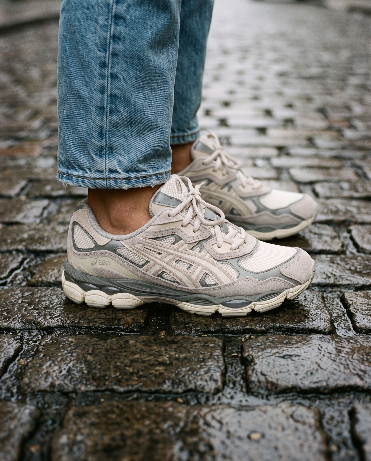ASICS Gel-NYC Oyster Grey - on-foot