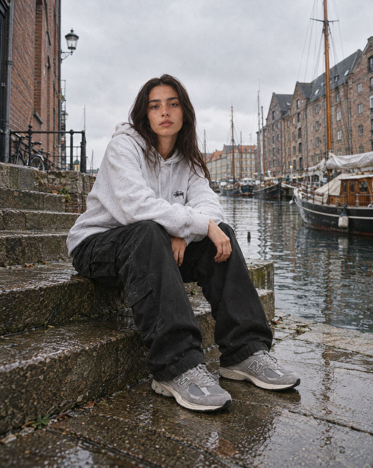 New Balance 2002R Protection Pack Grey - streetstyle i København