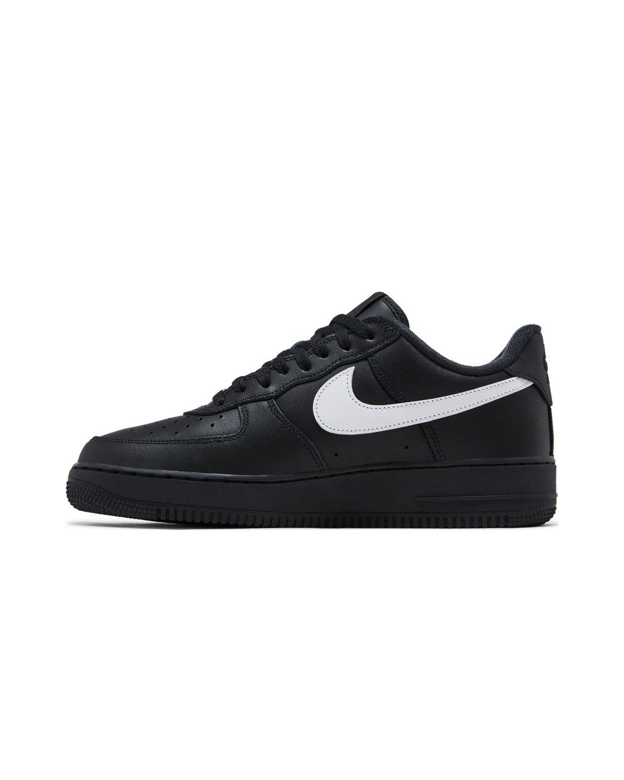 Nike Air Force 1 Low Supreme Black White