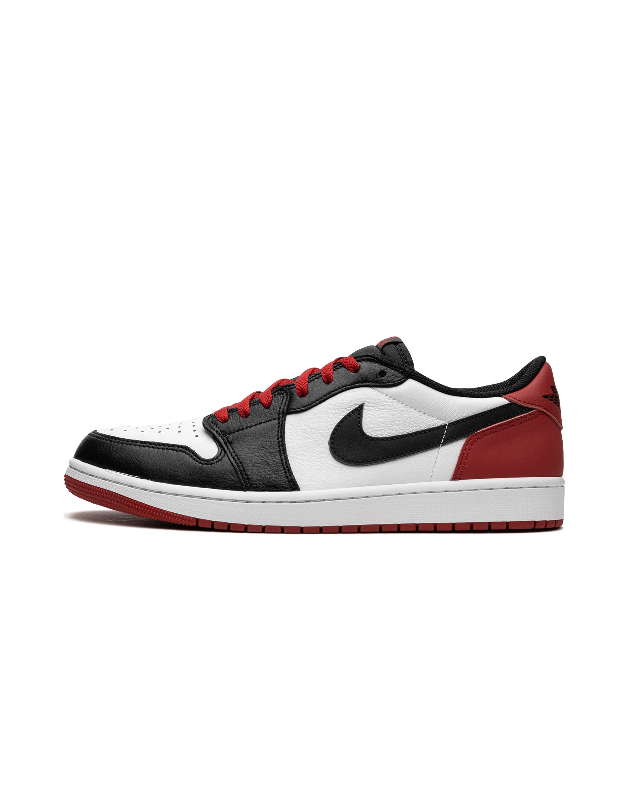 Jordan 1 Retro Low OG Black Toe (2023)