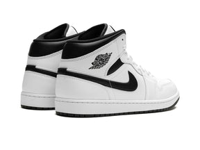 Jordan 1 Mid Reverse Panda