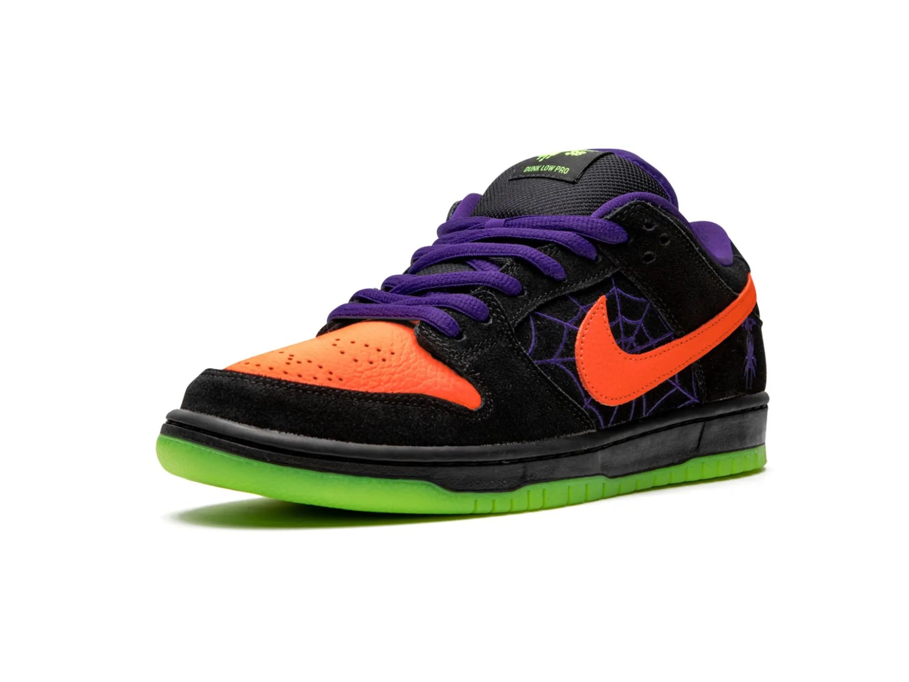 Nike SB Dunk Low Night of Mischief Halloween