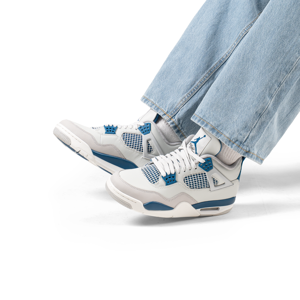 Nike Air Jordan 4 Retro Military Blue