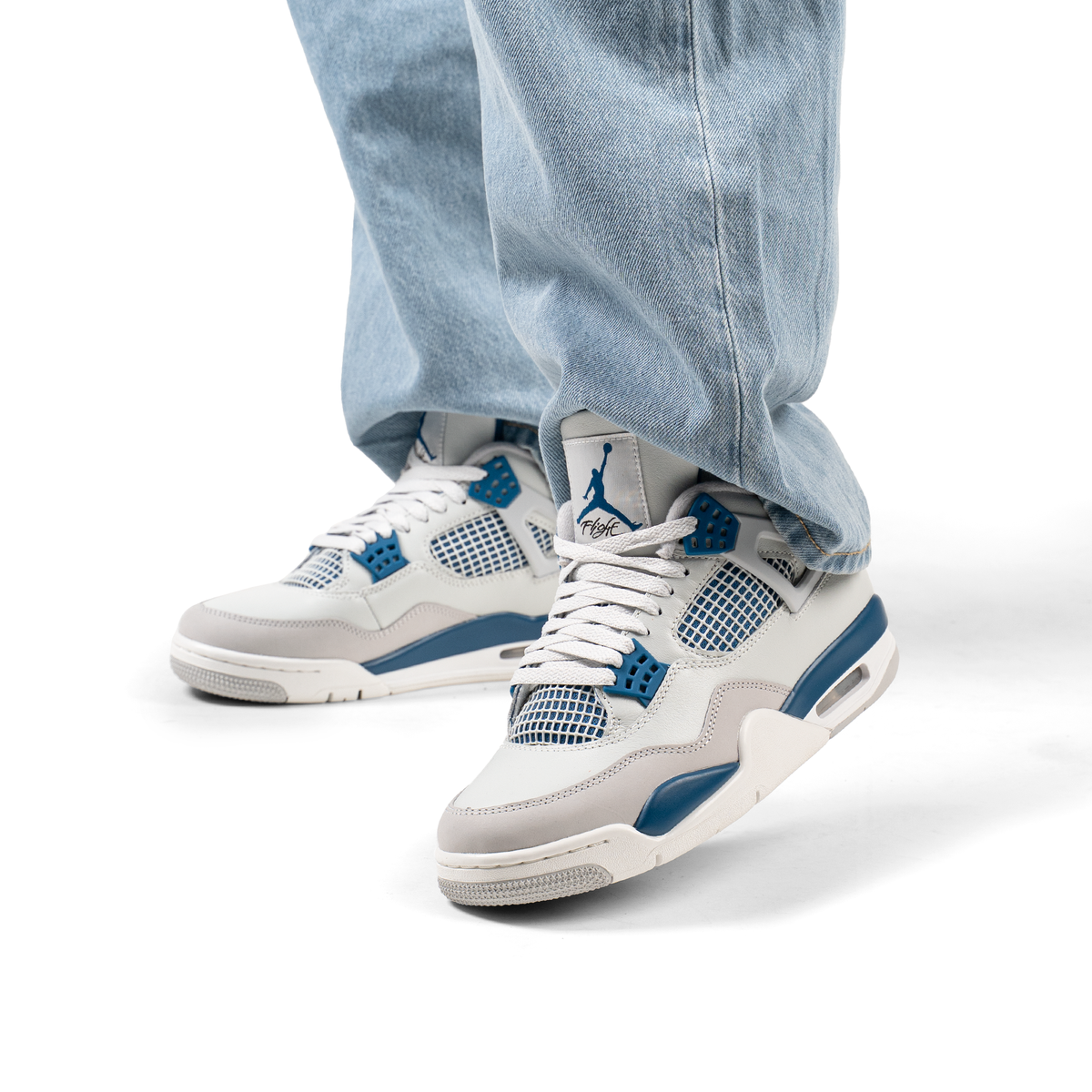 Nike Air Jordan 4 Retro Military Blue