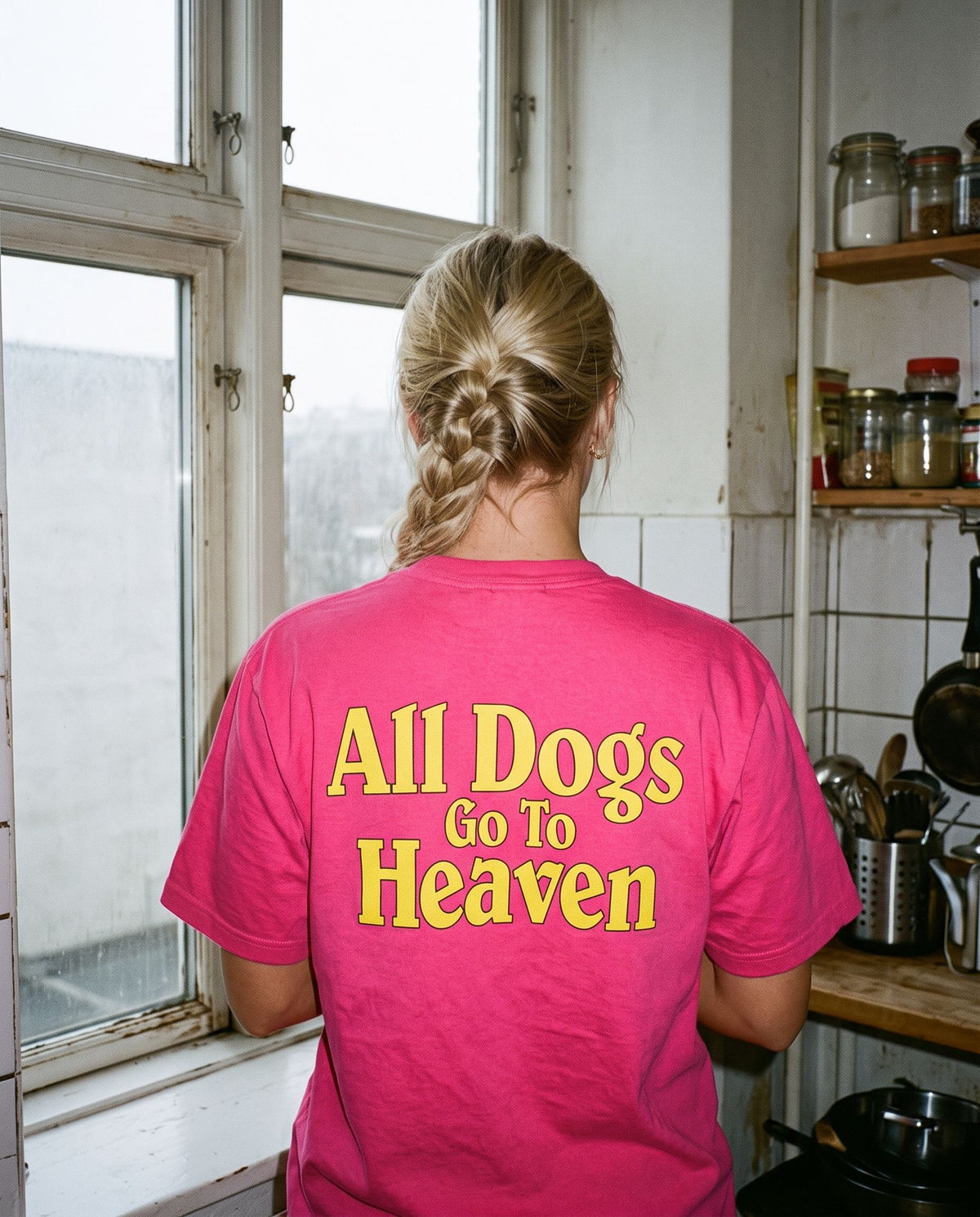 Supreme All Dogs Go To Heaven Tee Fuchsia - detalje