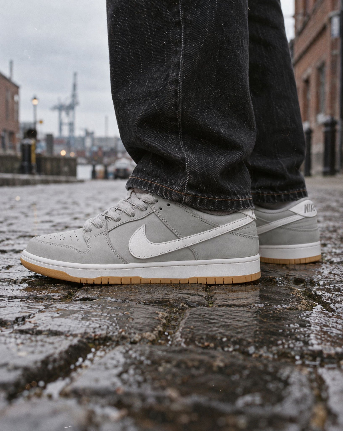 Nike SB Dunk Low Pro ISO Orange Label Wolf Grey Gum - on-foot