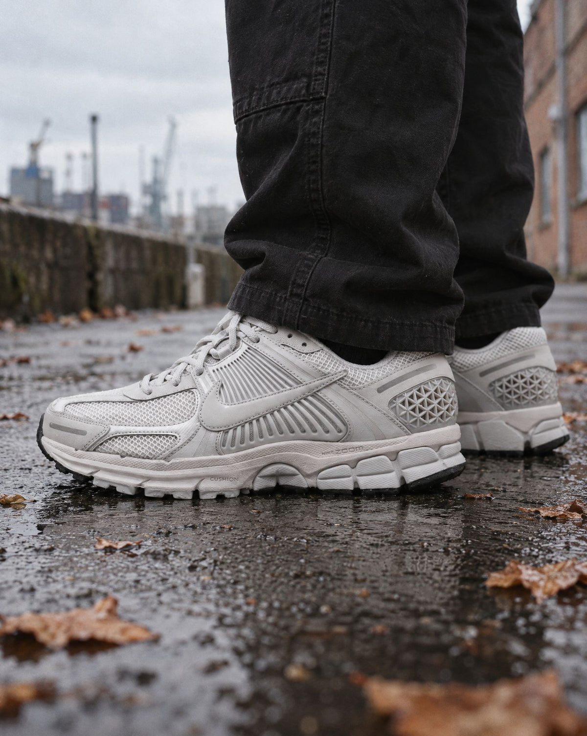 Nike Zoom Vomero 5 SP Vast Grey - on-foot