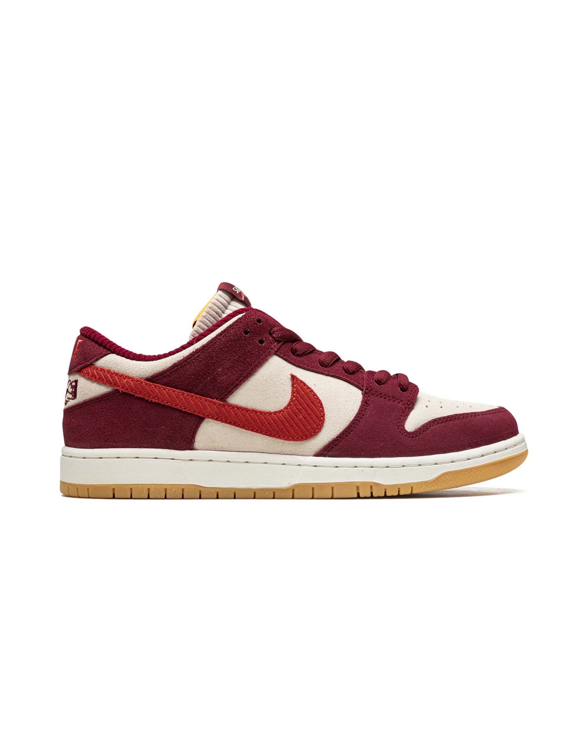 Nike SB Dunk Low Skate Like a Girl
