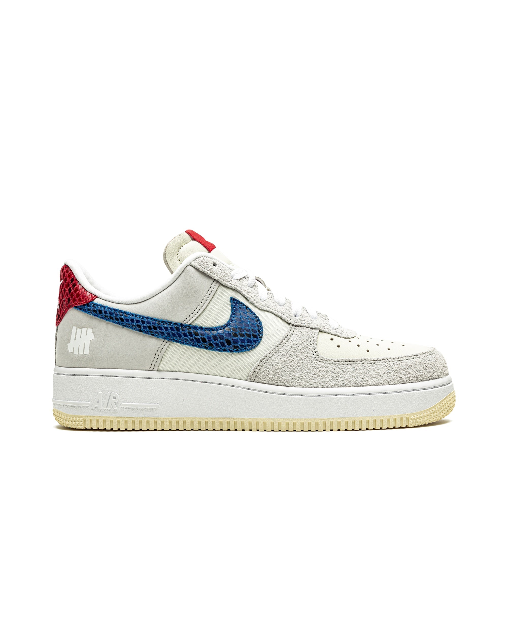 Nike Air Force 1 Low SP Undefeated 5 On It Dunk vs. AF1