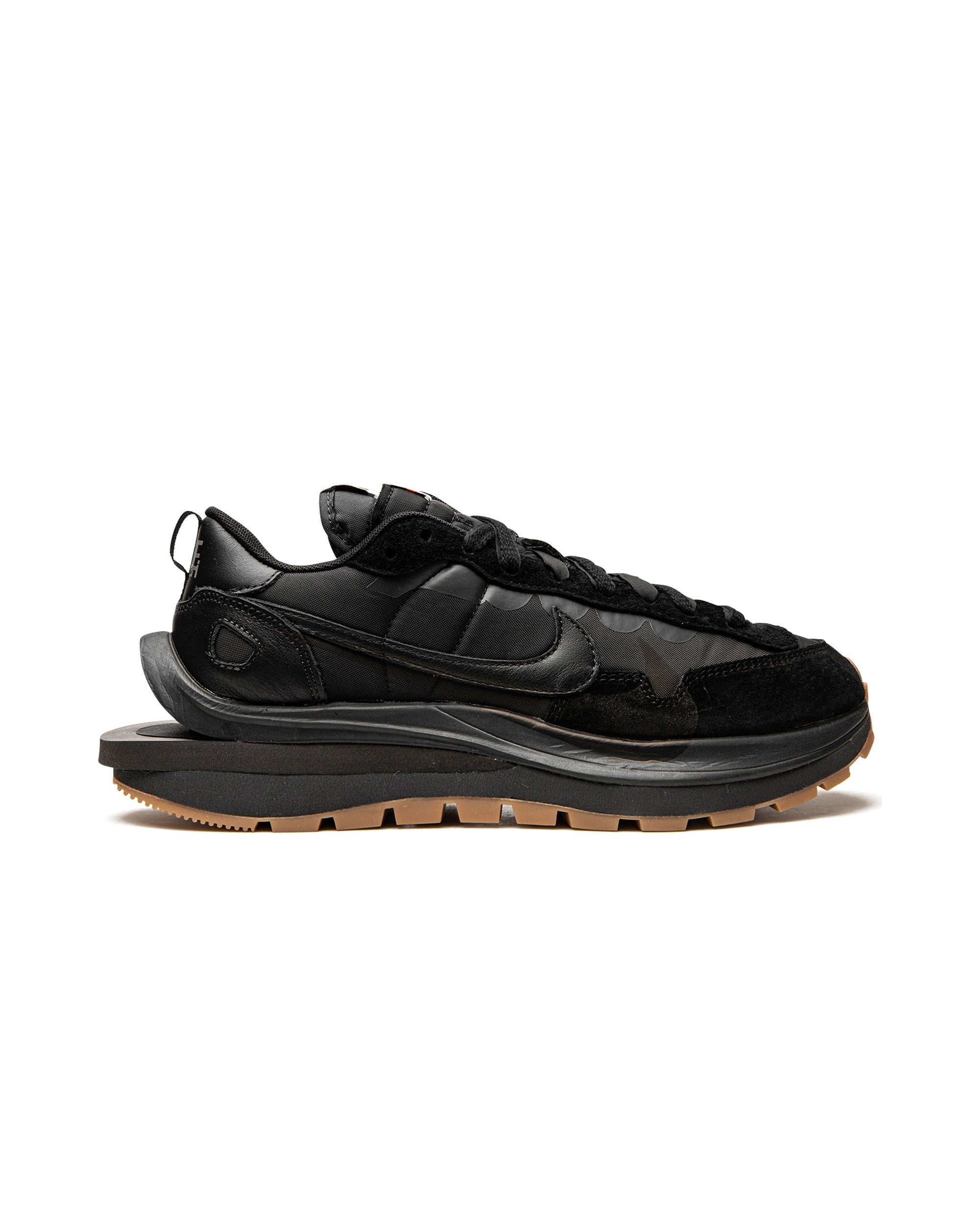 Nike Vaporwaffle sacai Black Gum