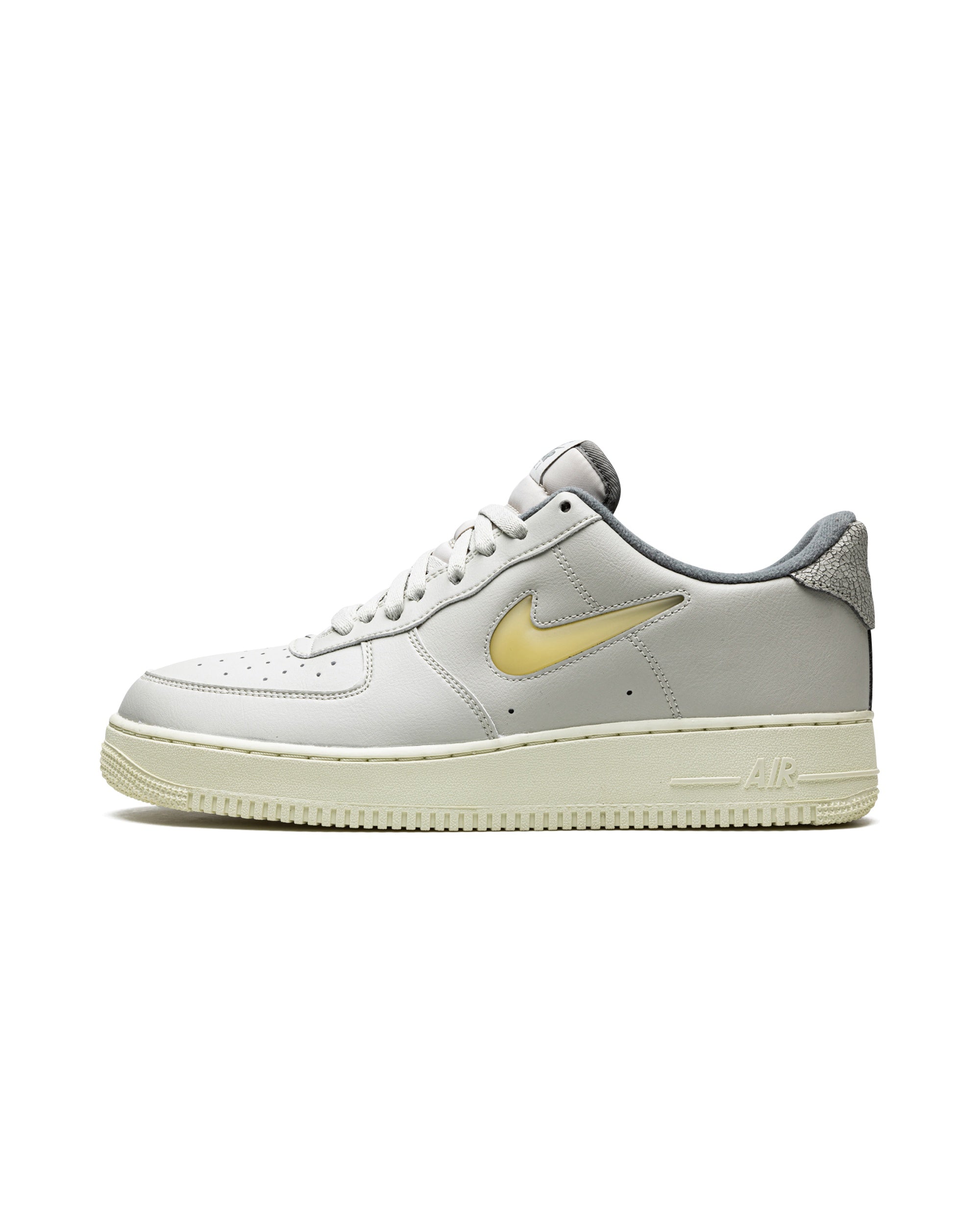 Nike Air Force 1 Low '07 Jewel Light Bone Coconut Milk
