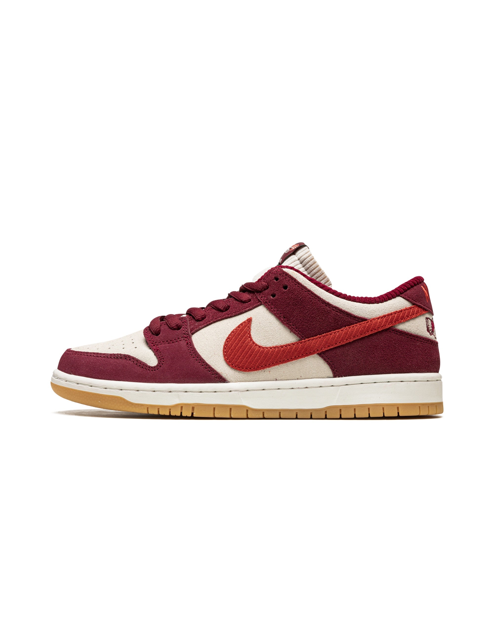 Nike SB Dunk Low Skate Like a Girl