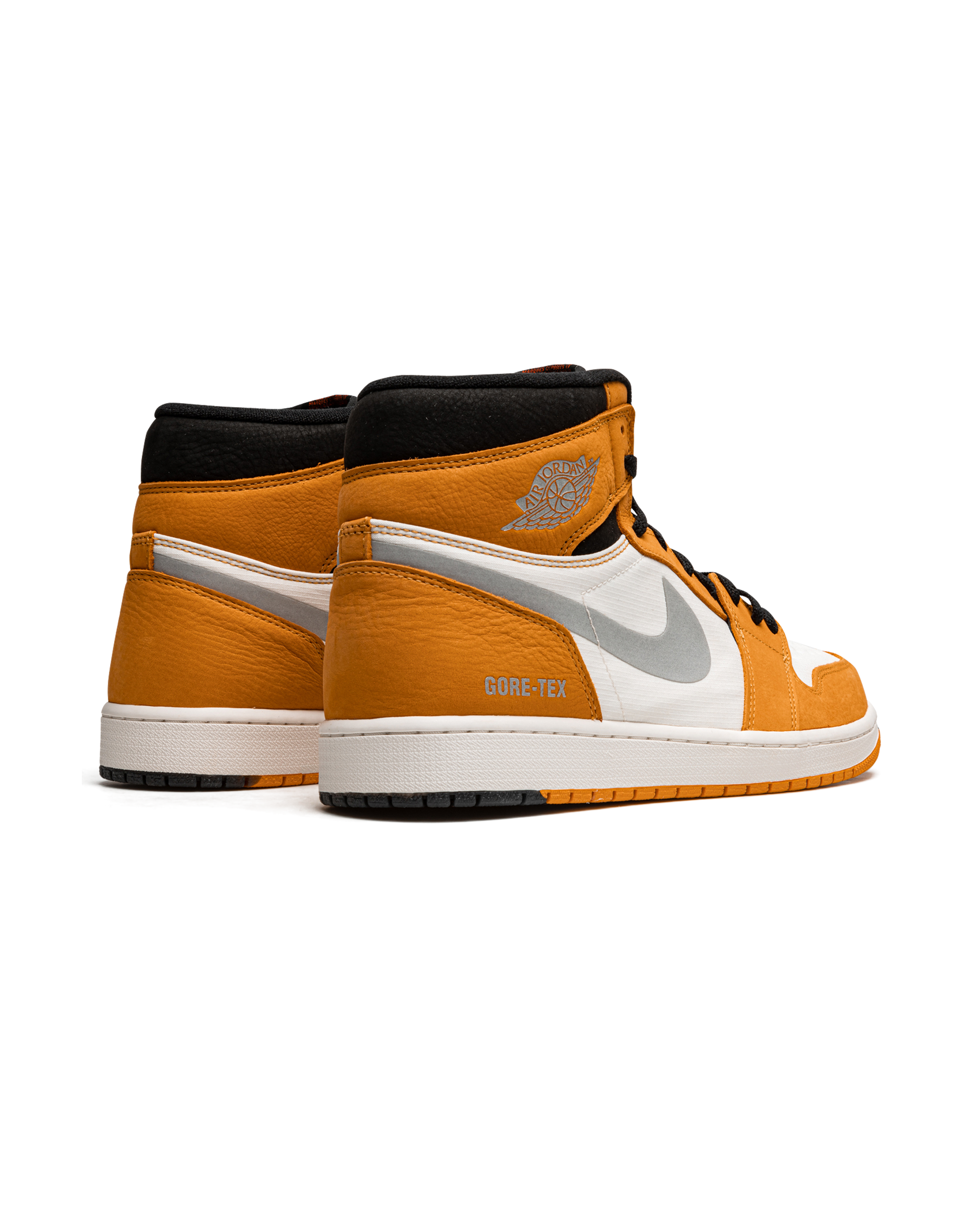 Jordan 1 Retro High Element Gore-Tex Light Curry