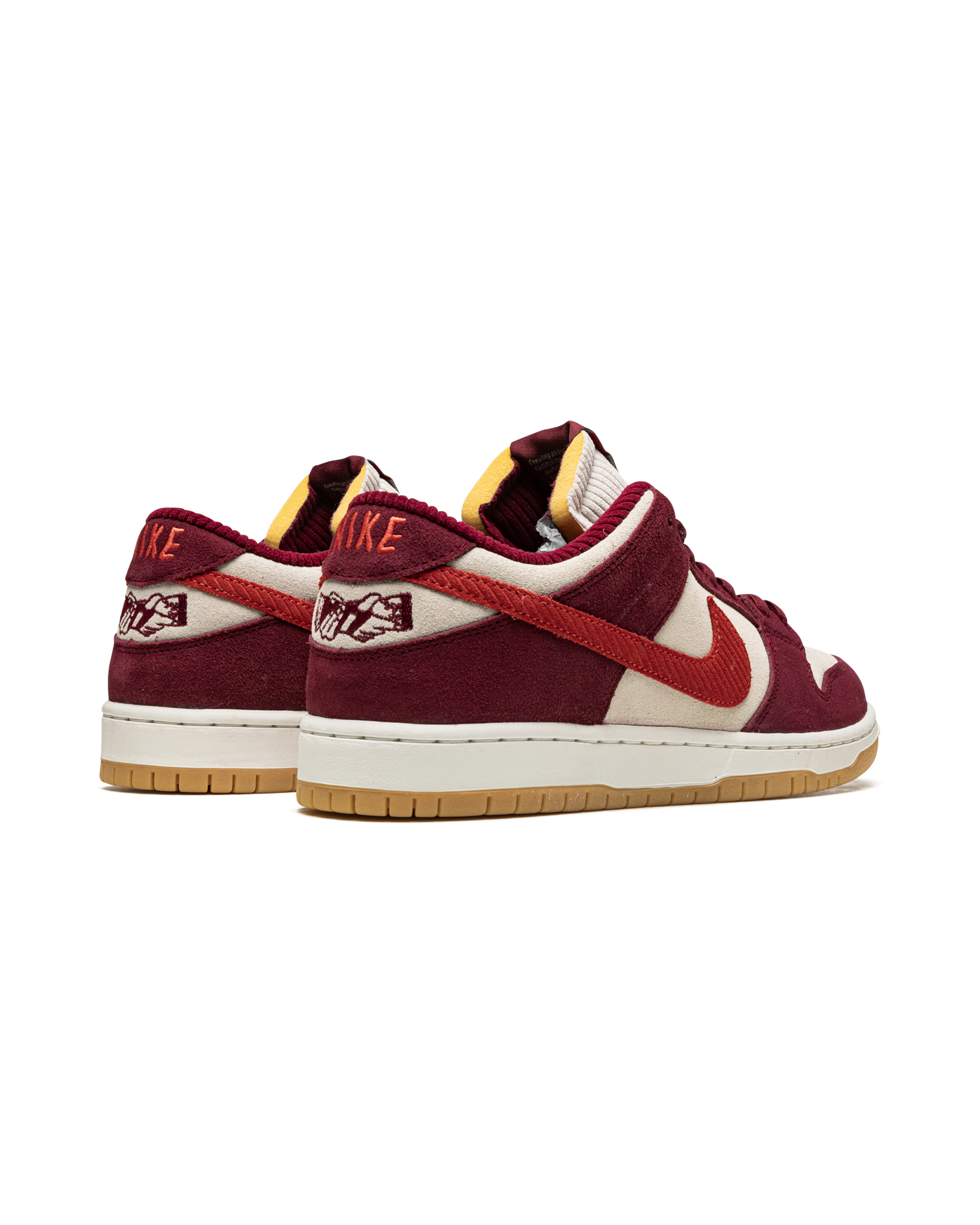 Nike SB Dunk Low Skate Like a Girl