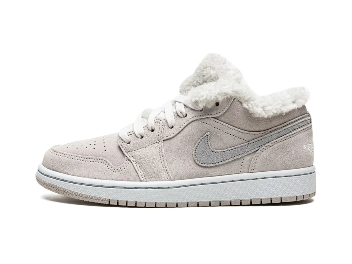 Jordan 1 Low SE Sherpa Fleece (Women's)