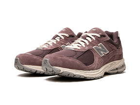 New Balance 2002R "Black Fig" - street-bill.dk