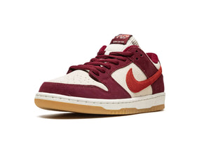 Nike Dunk Low SB X Skate Like A Girl "Bordeaux" - street-bill.dk