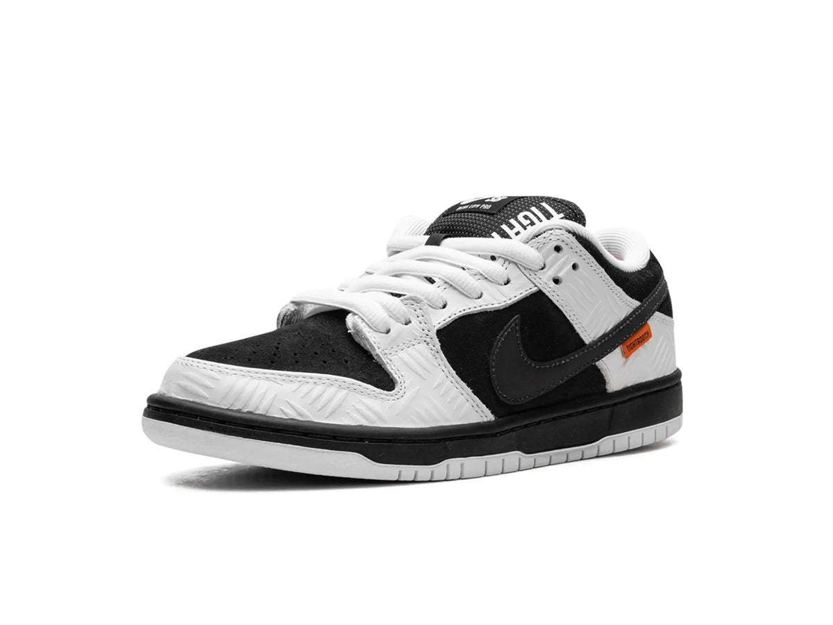 Nike SB Dunk Low TIGHTBOOTH