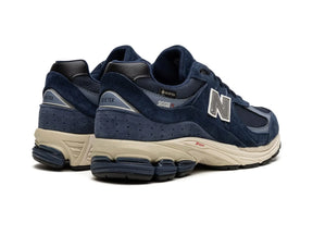 New Balance 2002R "Gore-Tex Navy Arctic Grey" - street-bill.dk