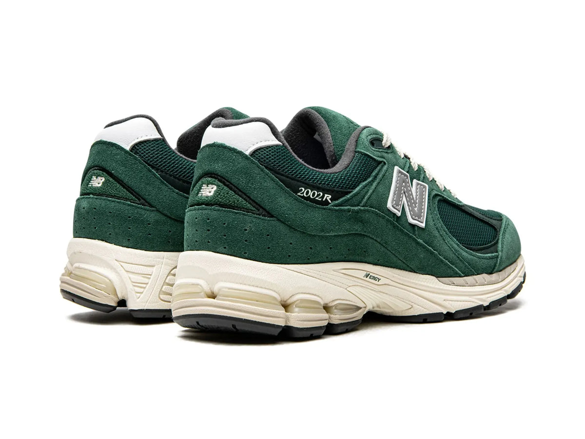 New Balance 2002R "Nightwatch Green" - street-bill.dk