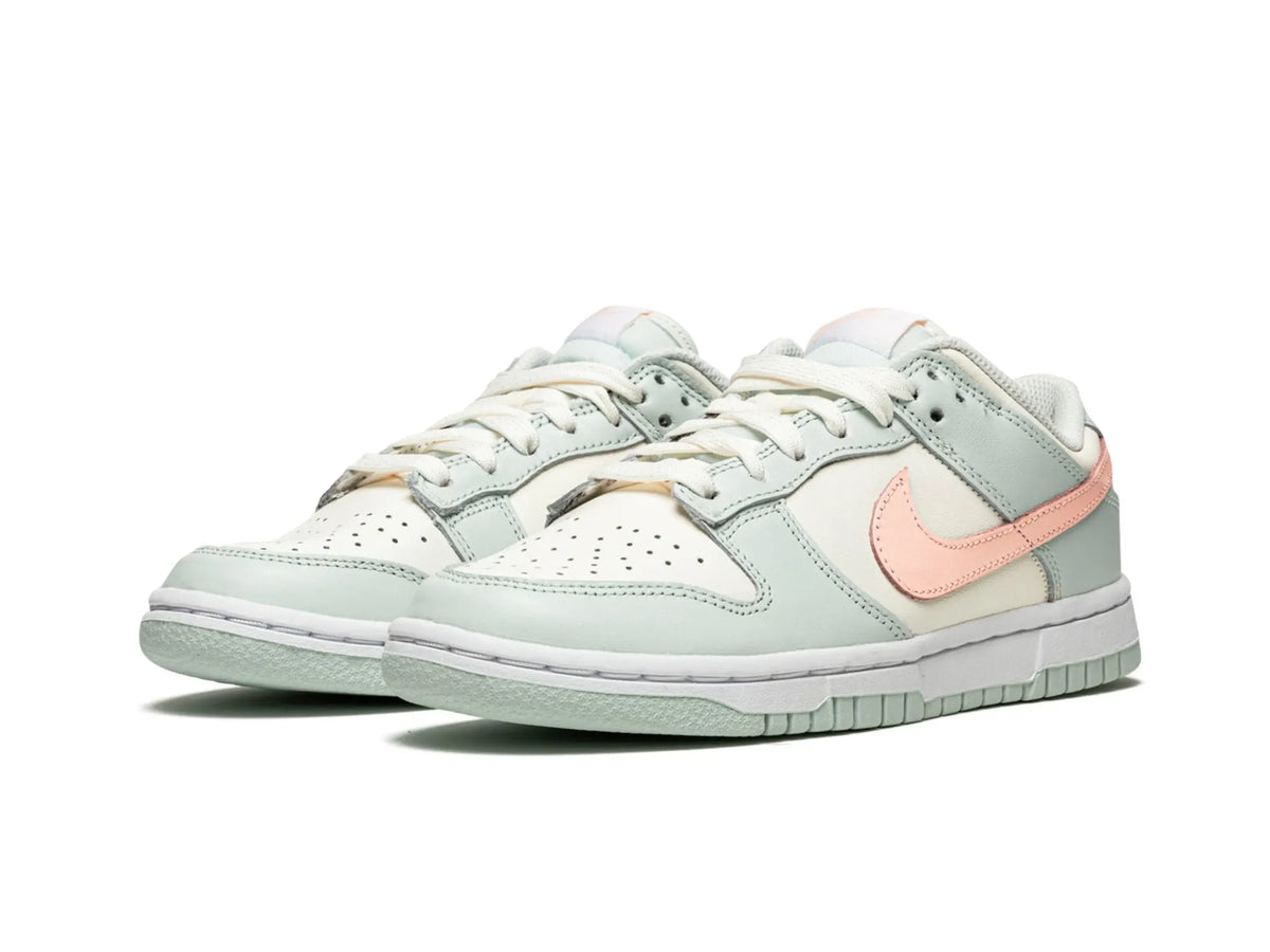 Nike Dunk Low "Barely Green" - street-bill.dk