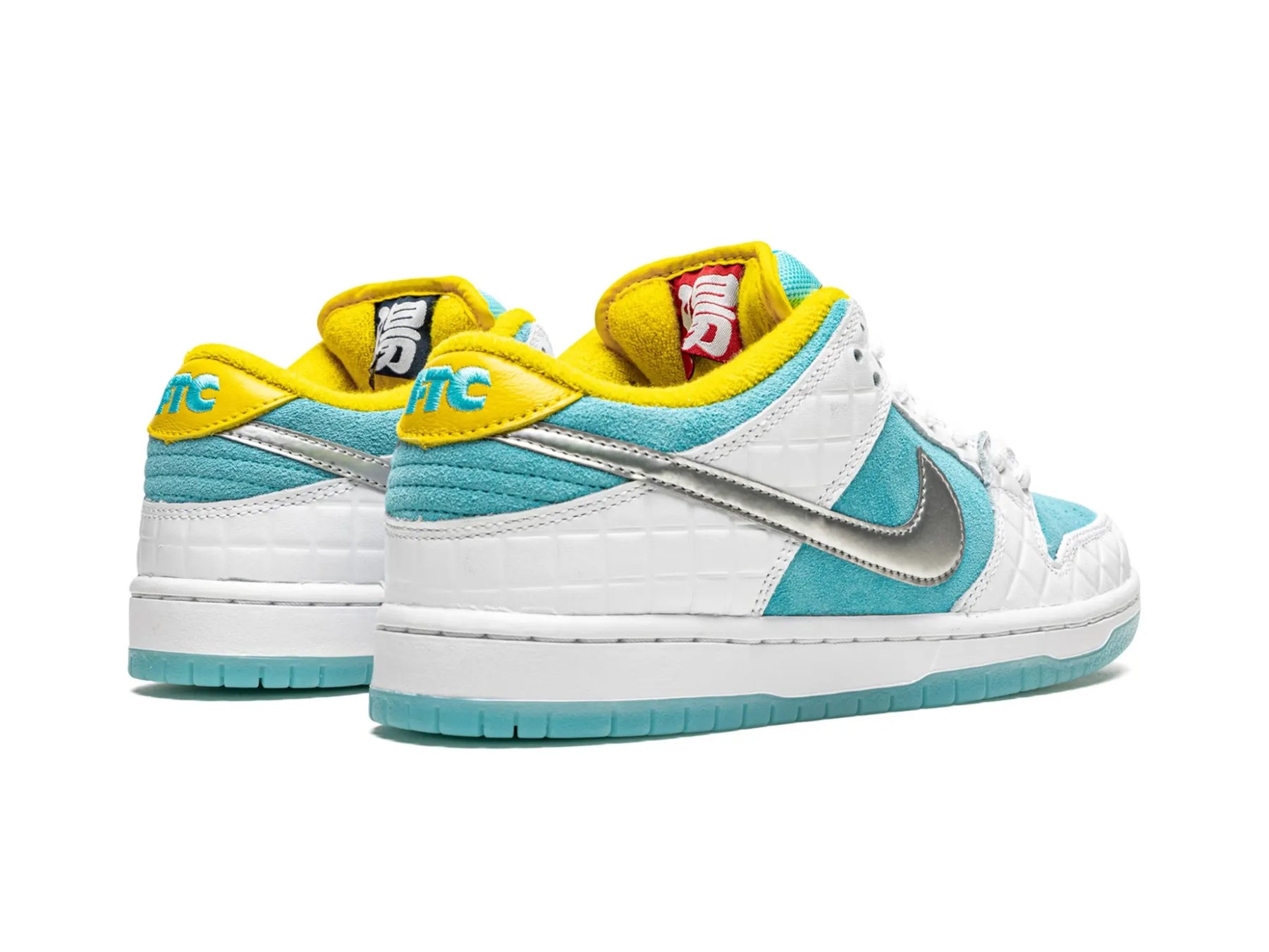 Nike SB Dunk Low X FTC "Lagoon Pulse" - street-bill.dk